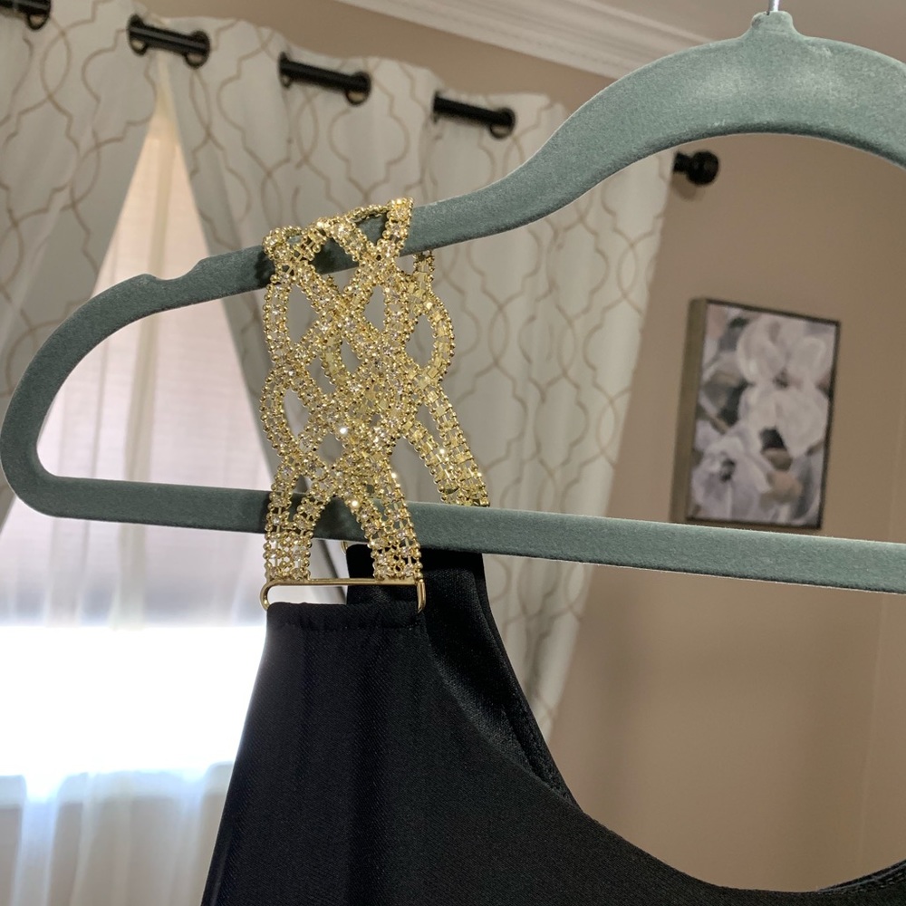 Betsy & Adam short dress size 2P